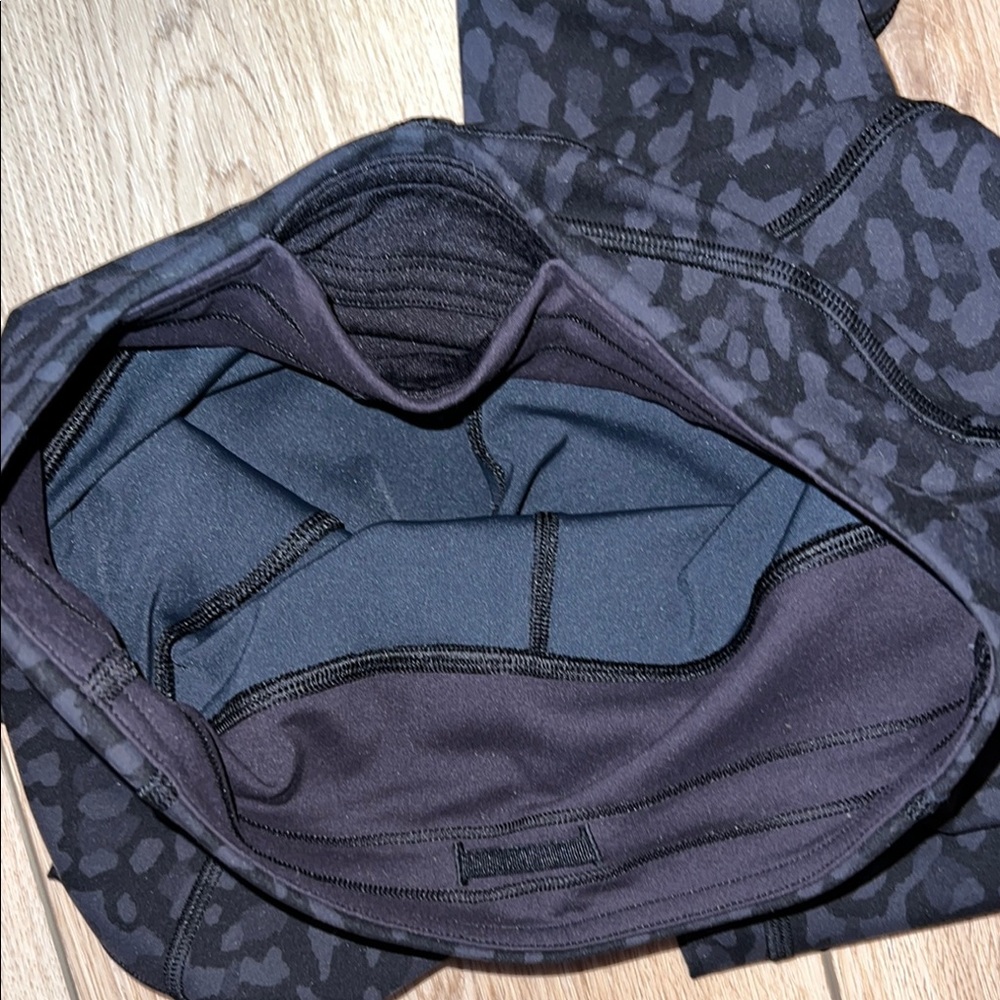 EUC - Lululemon Fast and Free High-Rise Crop 23" *Non-Reflective - Picture 9 of 11